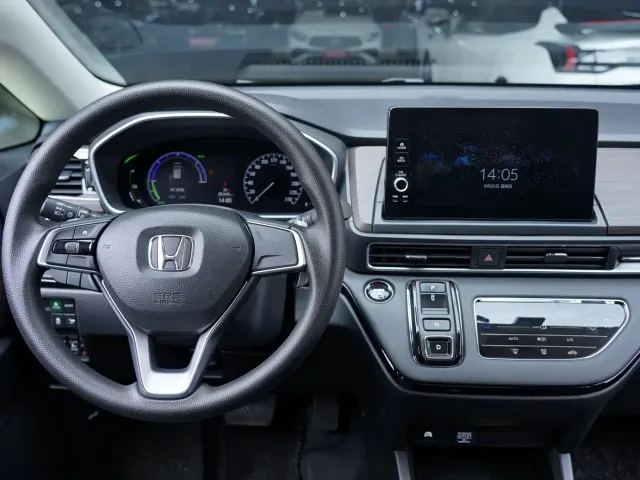 Honda Odyssey — Фото автомобиля 8
