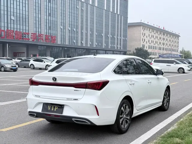 Changan Eado — Фото автомобиля 7