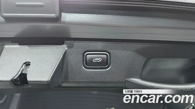 Hyundai Tucson Tucson (NX4) Бензин 1.6 турбо 2WD — Фото автомобиля 8
