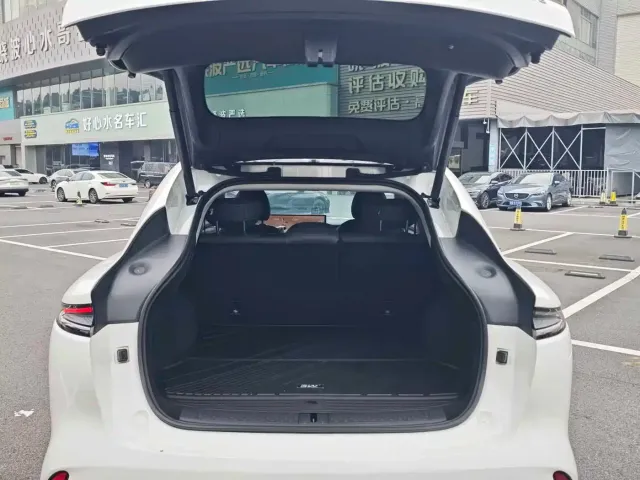 IM Motors IM LS6 2025 Gecko Smart Drive Edition — Фото автомобиля 15