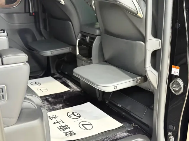 Toyota Alphard 2024 Hybrid 2.5L Prestige Edition — Фото автомобиля 14