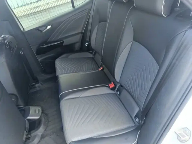 Volkswagen ID.3 — Фото автомобиля 14