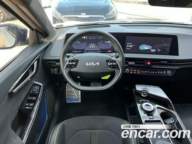 Kia EV6 — Фото автомобиля 10