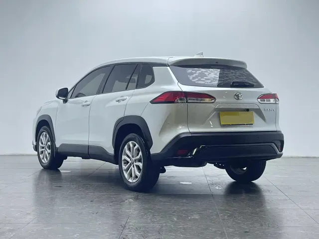 Toyota Frontlander — Фото автомобиля 6