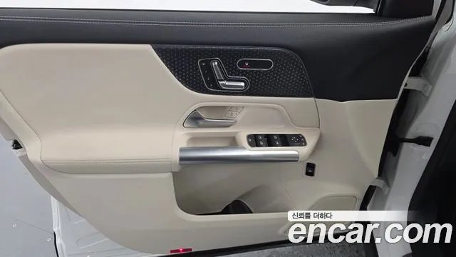 Mercedes-Benz EQA — Фото автомобиля 7