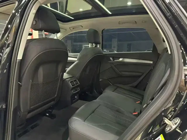 Audi Q5L — Фото автомобиля 5