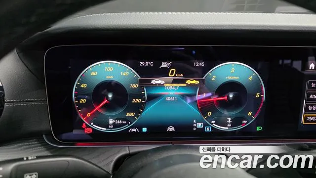 Mercedes-Benz E-Class — Фото автомобиля 7