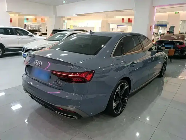 Audi A4L — Фото автомобиля 6