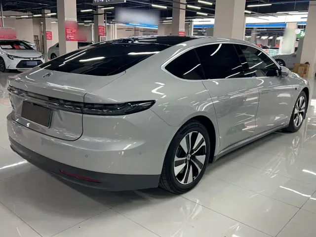 Nio ET7 — Фото автомобиля 11