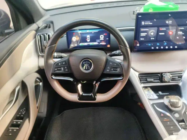 BYD Song Pro — Фото автомобиля 2