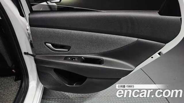 Hyundai AVANTE Avante (CN7) — Фото автомобиля 25