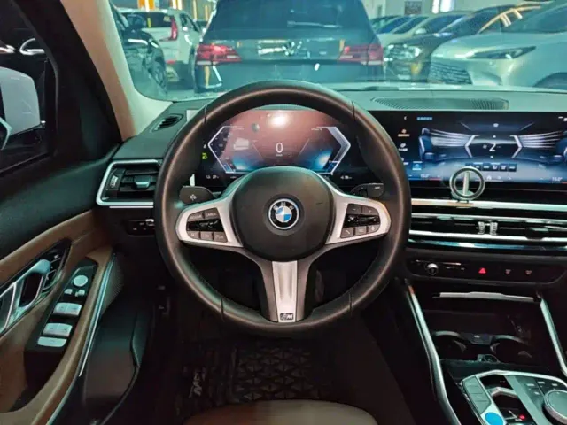 BMW i3 — Фото автомобиля 10