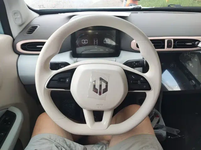 Leapmotor T03 — Фото автомобиля 10