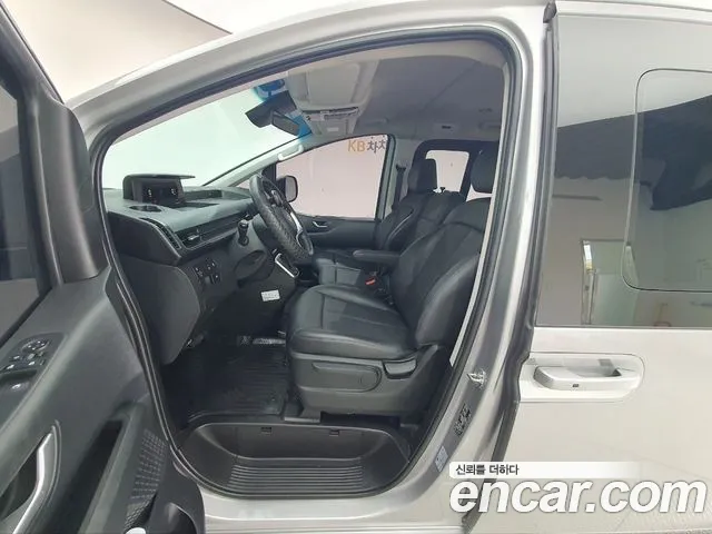 Hyundai Staria — Фото автомобиля 13
