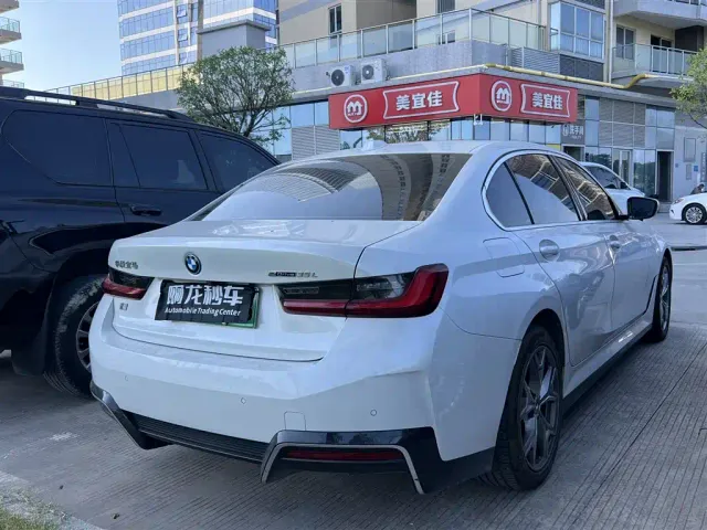 BMW i3 — Фото автомобиля 9