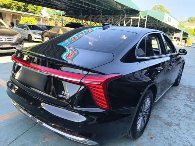 Hongqi H5 — Фото автомобиля 6