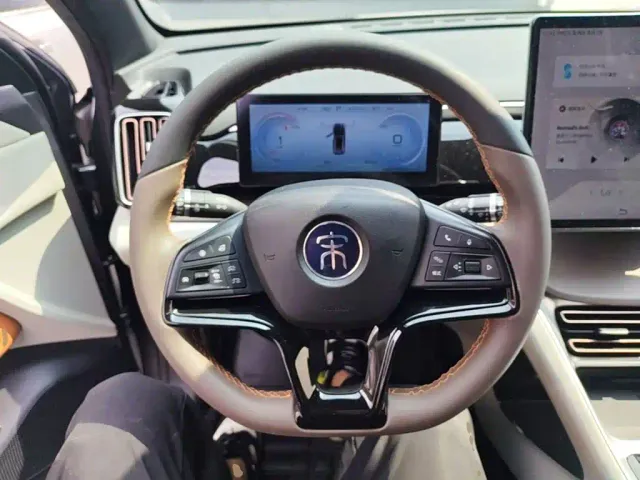 BYD Song Pro — Фото автомобиля 10