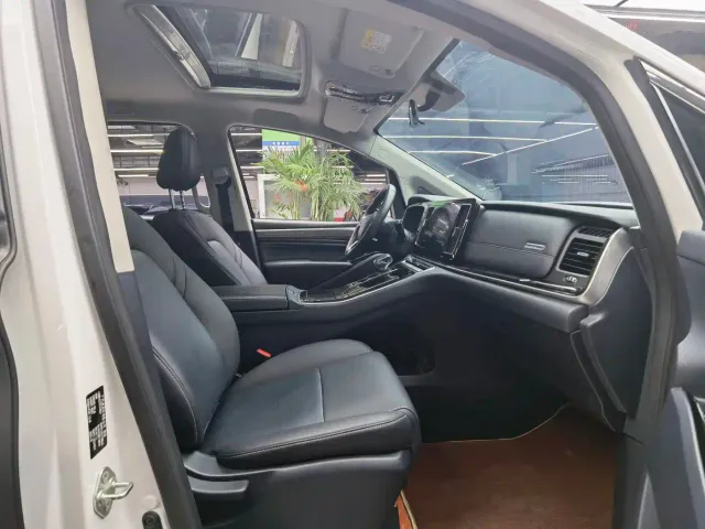 GAC Trumpchi M8 — Фото автомобиля 8