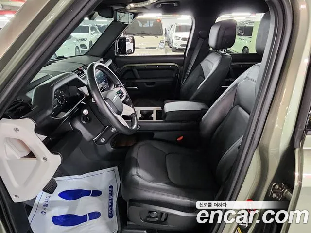 Land Rover Defender L663 — Фото автомобиля 10
