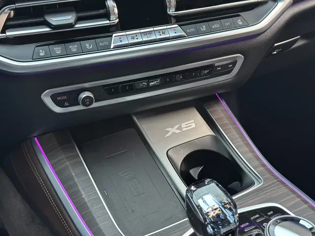 BMW X5 — Фото автомобиля 12