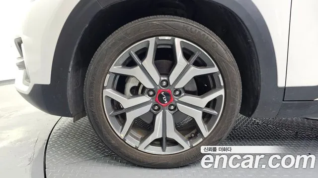 Kia Seltos Seltos Бензин 1.6 турбо 2WD — Фото автомобиля 5