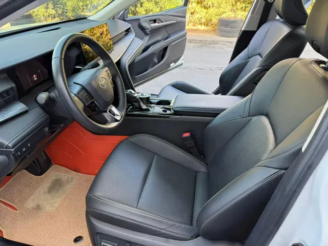 Toyota Camry — Фото автомобиля 3