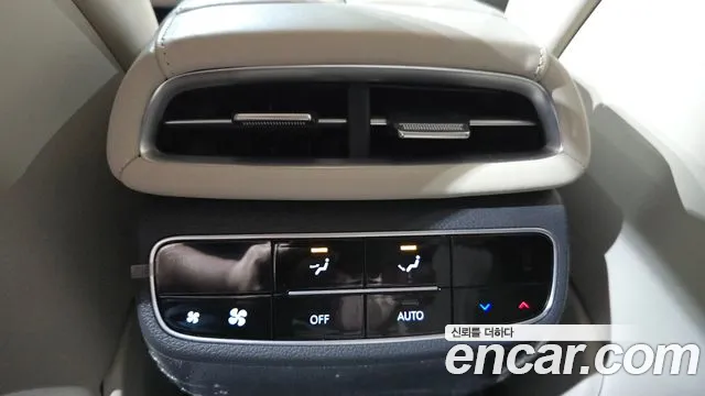 Genesis G80 Бензин 2.5 турбо AWD — Фото автомобиля 29