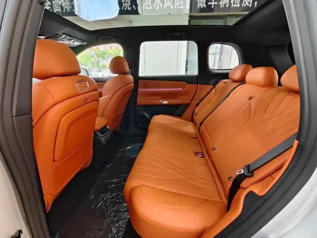 Changan Qiyuan Q07 — Фото автомобиля 8