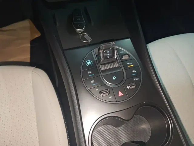 BYD Seal 05 DM-i — Фото автомобиля 13