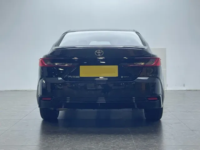 Toyota Camry — Фото автомобиля 4