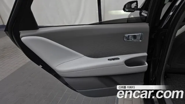 Hyundai Ioniq 6 — Фото автомобиля 14