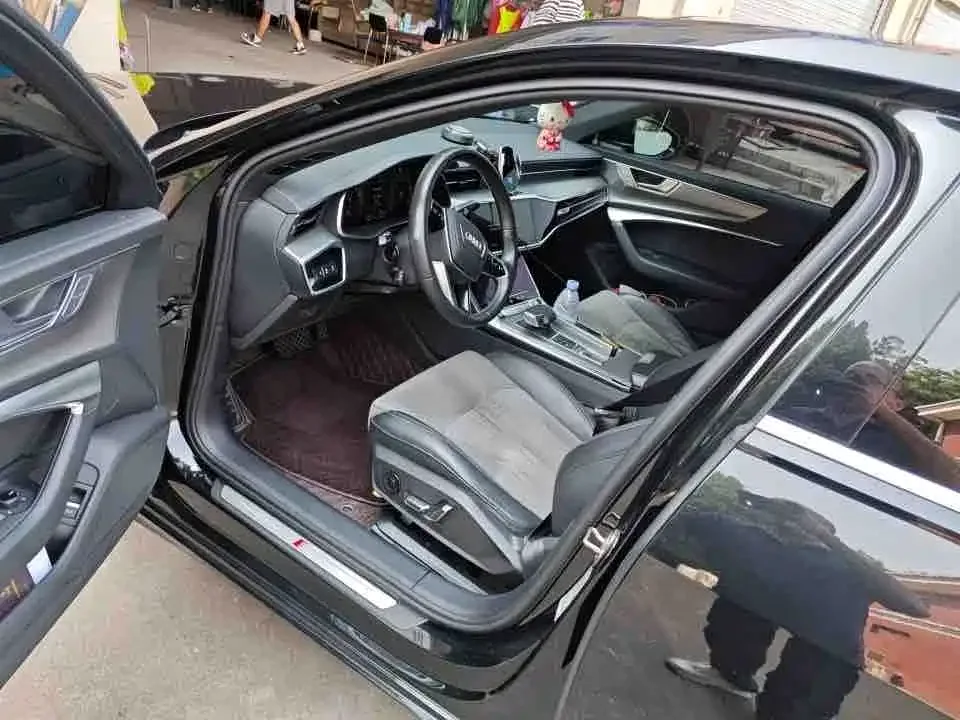 Audi Audi A6L 2023 Facelift 45 TFSI Premium Dynamic — Фото автомобиля 3