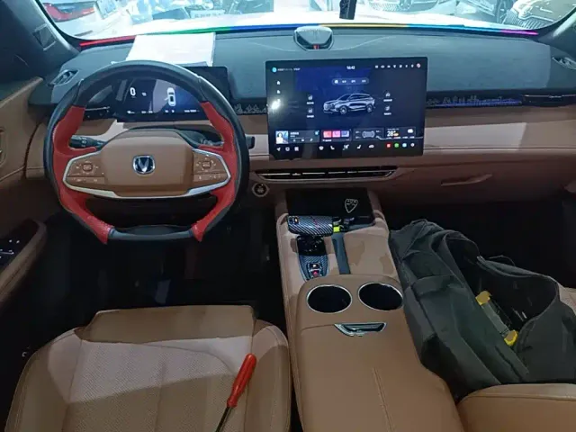Changan UNI-Z — Фото автомобиля 9