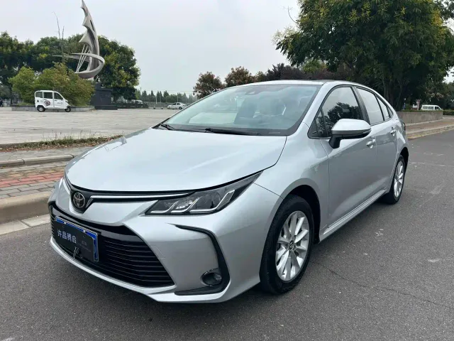 Фотография автомобиля — Toyota Corolla