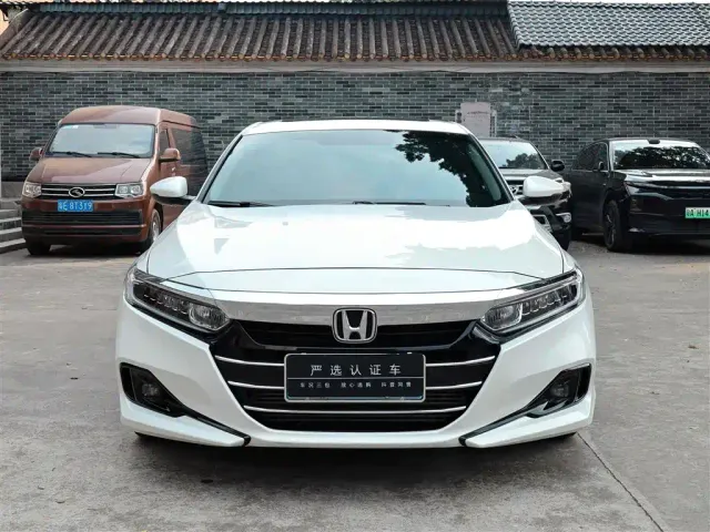 Honda Accord — Фото автомобиля 2