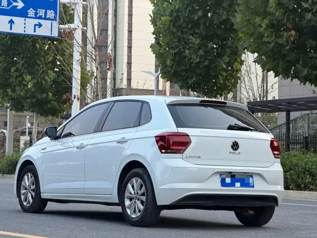 Volkswagen Polo 2023 Plus 1.5L Automatic Colorful Tech Edition — Фото автомобиля 6
