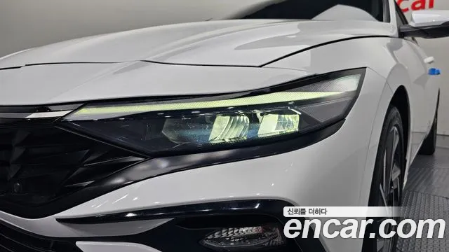Hyundai AVANTE Modern — Фото автомобиля 21