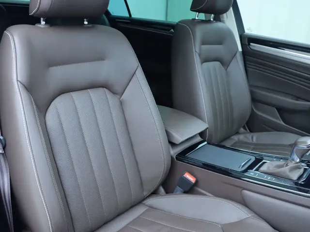 Volkswagen Phideon — Фото автомобиля 10