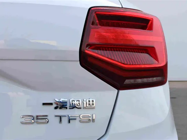 Audi Q2L — Фото автомобиля 15