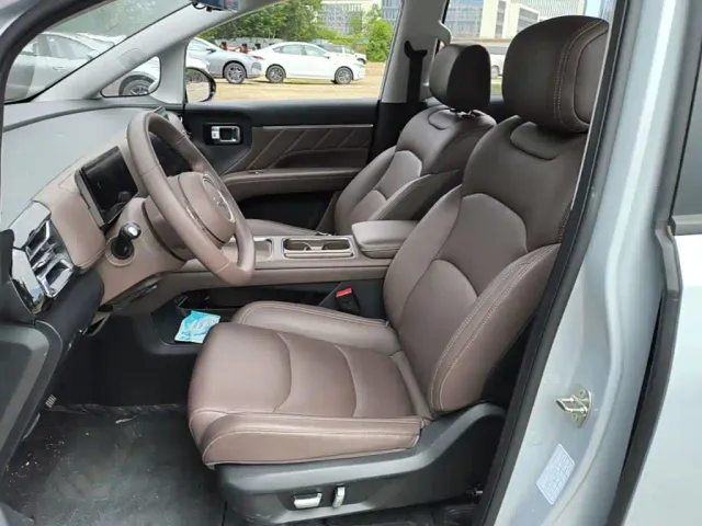 Wuling Starlight 730 — Фото автомобиля 19