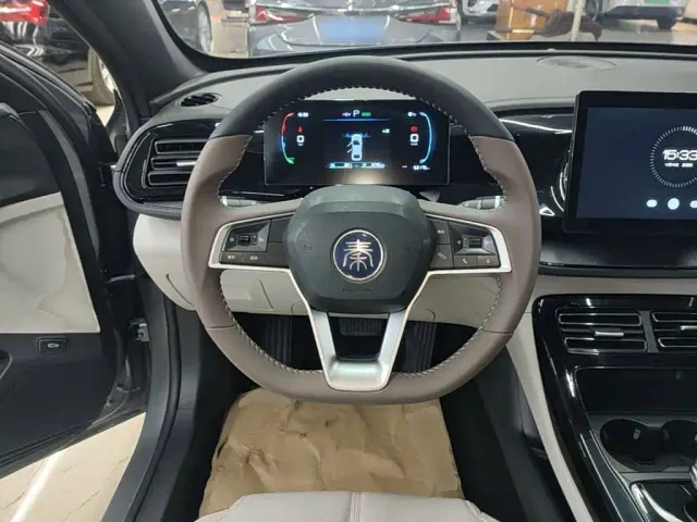 BYD Qin PLUS — Фото автомобиля 10