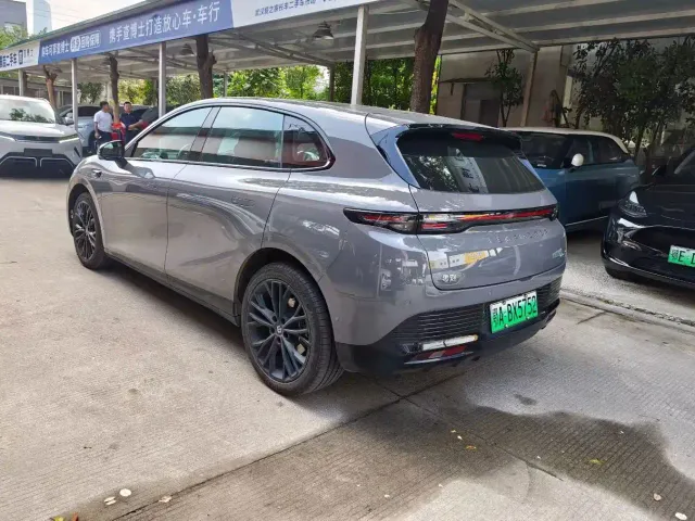 Leapmotor Lafa 5 — Фото автомобиля 6