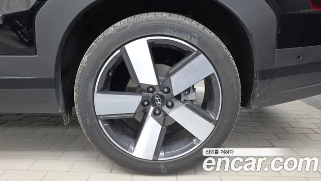 Hyundai Santafe Santa Fe (MX5) Бензин 2.5T 2WD — Фото автомобиля 4