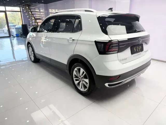 Volkswagen T-Cross — Фото автомобиля 6