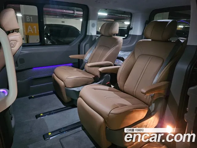 Hyundai Staria Staria 4WD Lounge 7 мест — Фото автомобиля 5