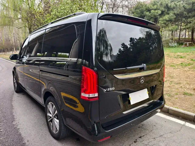 Mercedes-Benz V-Class — Фото автомобиля 5