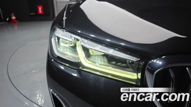BMW 5-Series — Фото автомобиля 20