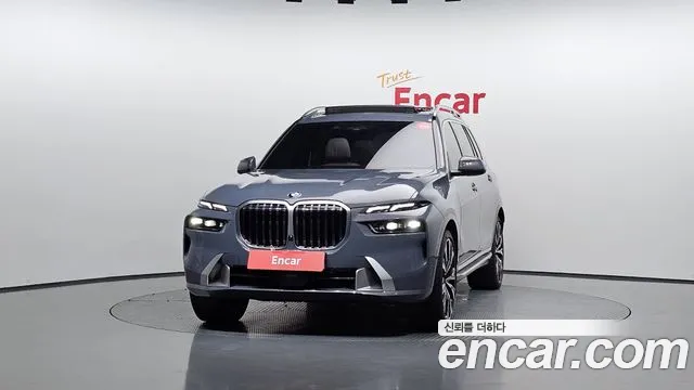 BMW X7 — Фото автомобиля 3