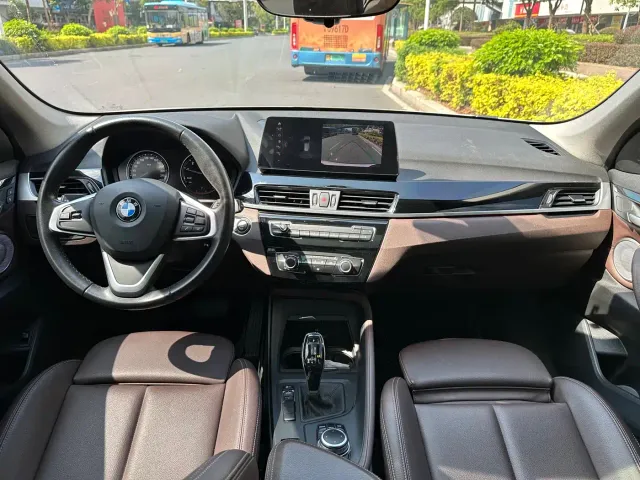 BMW X1 — Фото автомобиля 11