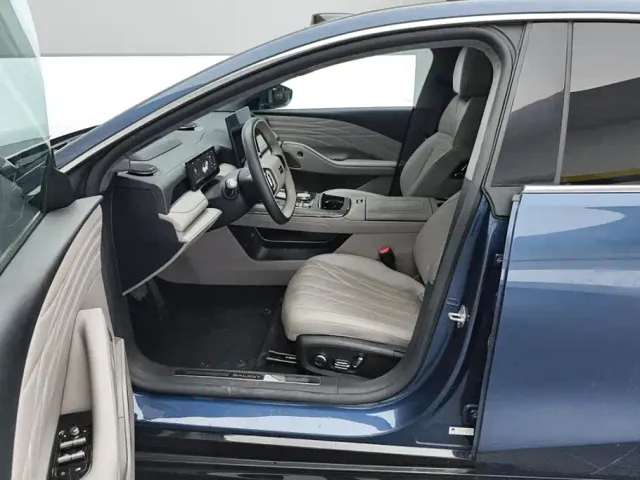 Geely Galaxy Xingyao 8 — Фото автомобиля 9